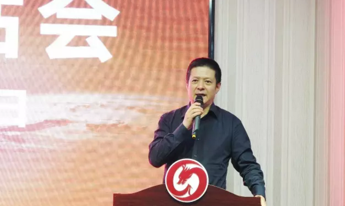 舉行投資選址項(xiàng)目評(píng)估會(huì)，項(xiàng)目數(shù)量、質(zhì)量持續(xù)增長(zhǎng)，將于近期批量對(duì)接