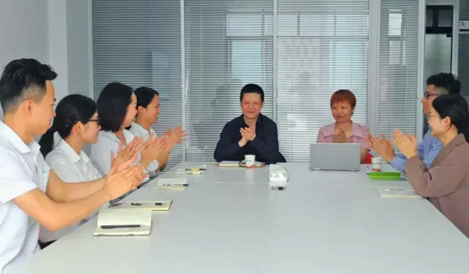 東方龍商務深圳分公司正式啟動運營服務,為實現公司5+6戰略布局邁出重要一步 東方龍商務深圳分公司正式啟動運營服務,為實現公司5+6戰略布局邁出重要一步