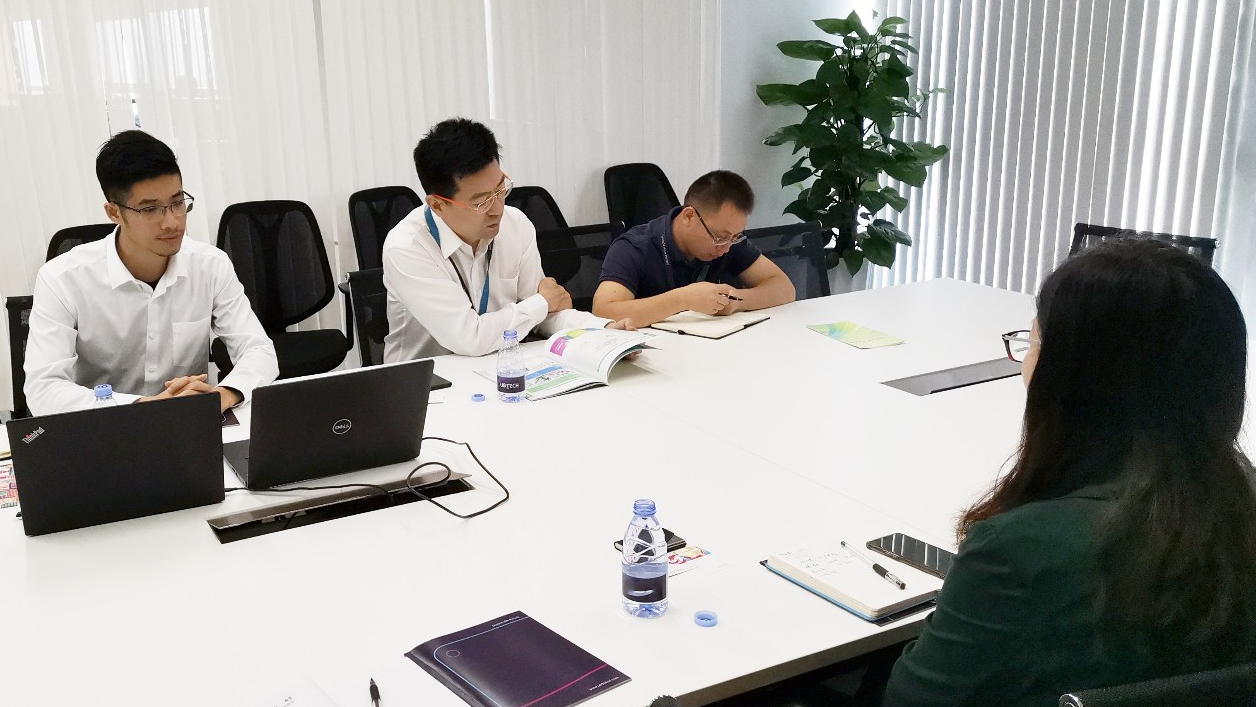 深圳分公司陪同政府園區對接考察獨角獸人工智能投資選址項目方，發揮精準招商，有序推動項目落地
