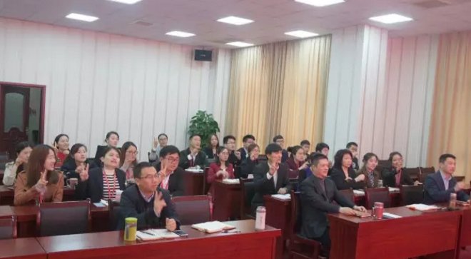 東方龍商務舉行三月份總結大會,全面總結一季度工作 東方龍商務舉行三月份總結大會,全面總結一季度工作