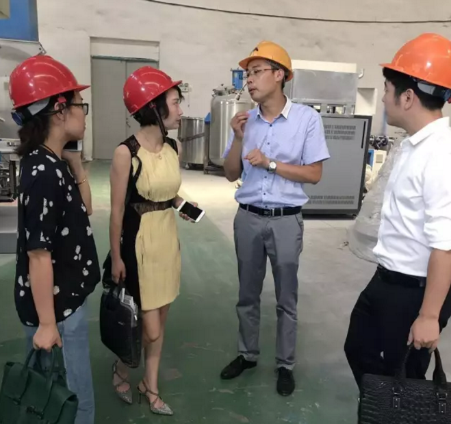 陪同嘉興余新鎮(zhèn)對接考察高端機(jī)電設(shè)備投資選址項(xiàng)目，進(jìn)一步推進(jìn)項(xiàng)目合作