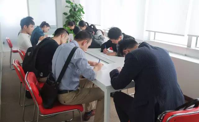 十月商務(wù)精英招聘會,聚才納賢,加快東方龍商務(wù)平臺向國際化發(fā)展 十月商務(wù)精英招聘會,聚才納賢,加快東方龍商務(wù)平臺向國際化發(fā)展