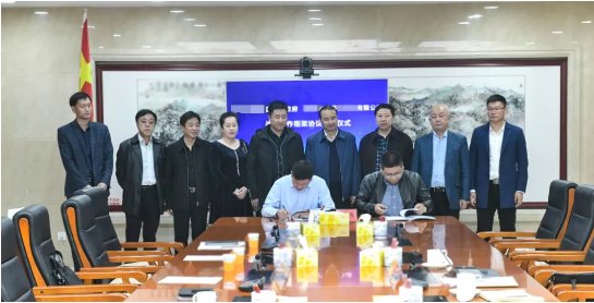 政企眼里的東方龍商務(wù):比政府更懂企業(yè)、比企業(yè)更懂政府 政企眼里的東方龍商務(wù):比政府更懂企業(yè)、比企業(yè)更懂政府