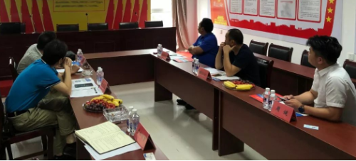 陪同政府園區(qū)赴玻璃新材料新建基地投資選址項(xiàng)目方對(duì)接考察，增強(qiáng)地方發(fā)展后勁提供新支撐