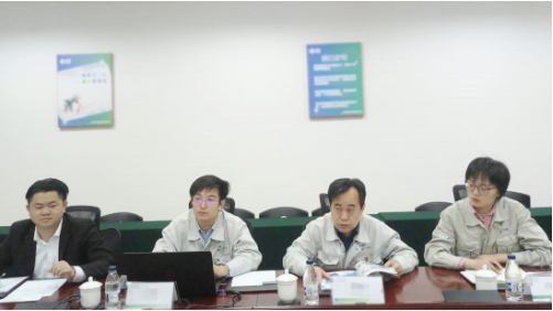 陪同政府園區赴半導體硅材料生產基地投資選址項目方對接考察，持續加大優質項目對接力度