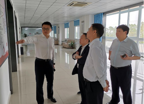 深圳分公司陪同政府園區對接考察高端數控機床投資選址項目，雙方達成多項合作共識