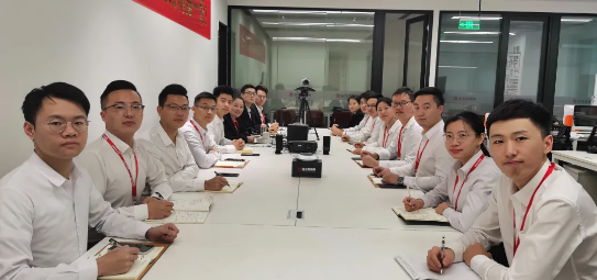  1月上旬，集團舉行2021年首場投資選址項目評估會，成功通過34個高質量項目