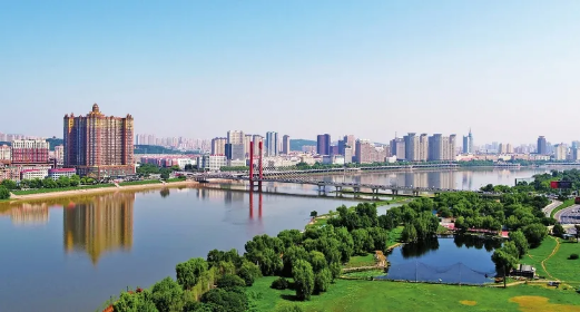 集團助力吉林省吉林高新區(qū)委托招商引資，加速建設(shè)東北振興的高質(zhì)量發(fā)展示范高地