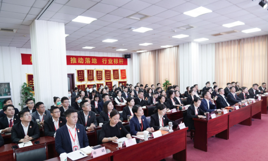 以“四輪驅動”為核心，保持健康發展態勢！東方龍商務集團4月份月度總結會圓滿舉行