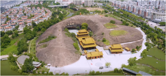 集團全力助推江西省鷹潭市月湖區(qū)委托招商引資，以“園區(qū)經(jīng)濟”為抓手，打造發(fā)展“增長極”