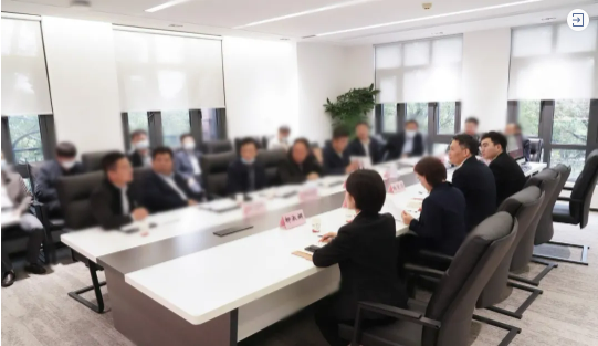  東方龍商務集團是順勢而為，因勢利導成長起來的行業內高新技術企業