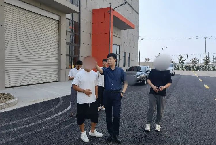 專精特新、小巨人企業(yè)！老牌精密零部件生產(chǎn)擴建投資選址項目方實地考察江蘇某地方政府