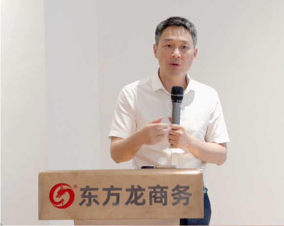 強(qiáng)招商，推項(xiàng)目，穩(wěn)投資，促發(fā)展！9月上旬，集團(tuán)成功通過30個(gè)優(yōu)質(zhì)投資選址項(xiàng)目
