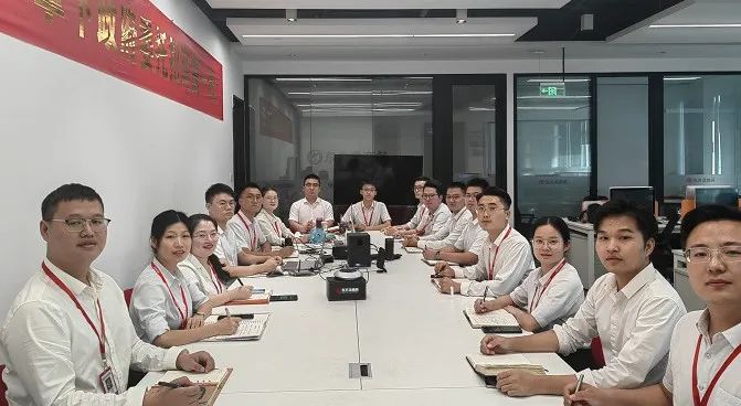強(qiáng)招商，推項(xiàng)目，穩(wěn)投資，促發(fā)展！9月上旬，集團(tuán)成功通過30個(gè)優(yōu)質(zhì)投資選址項(xiàng)目