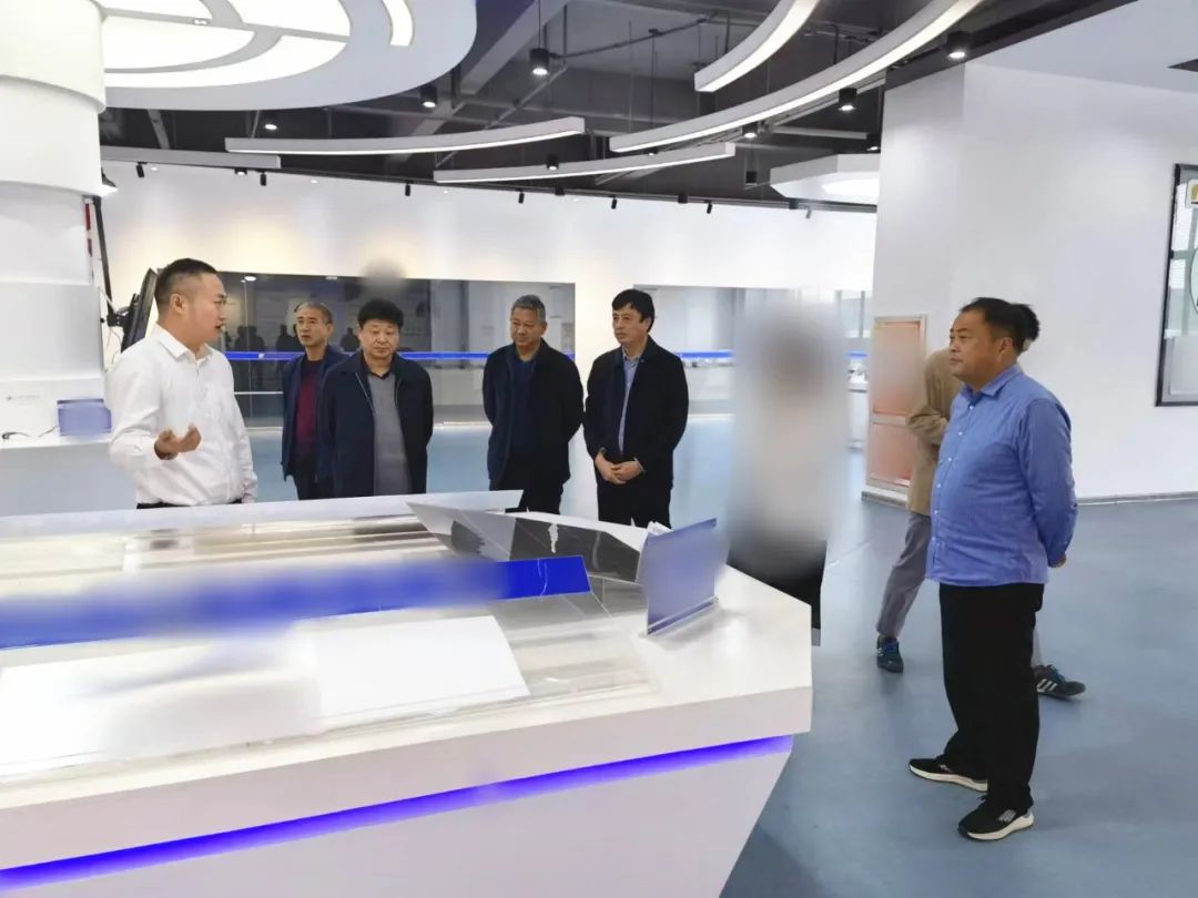 市場前景廣闊，競爭優勢明顯！行業領先智能終端產品擴建投資選址項目方成功考察河南某地方政府