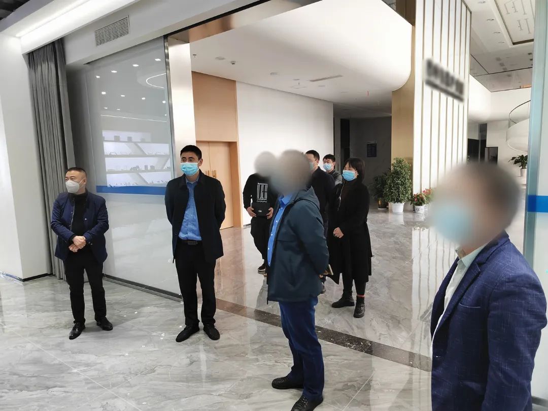 大批知名品牌長期供應(yīng)商！大型儲能電池及電芯擴建投資選址項目實地考察四川某地方政府