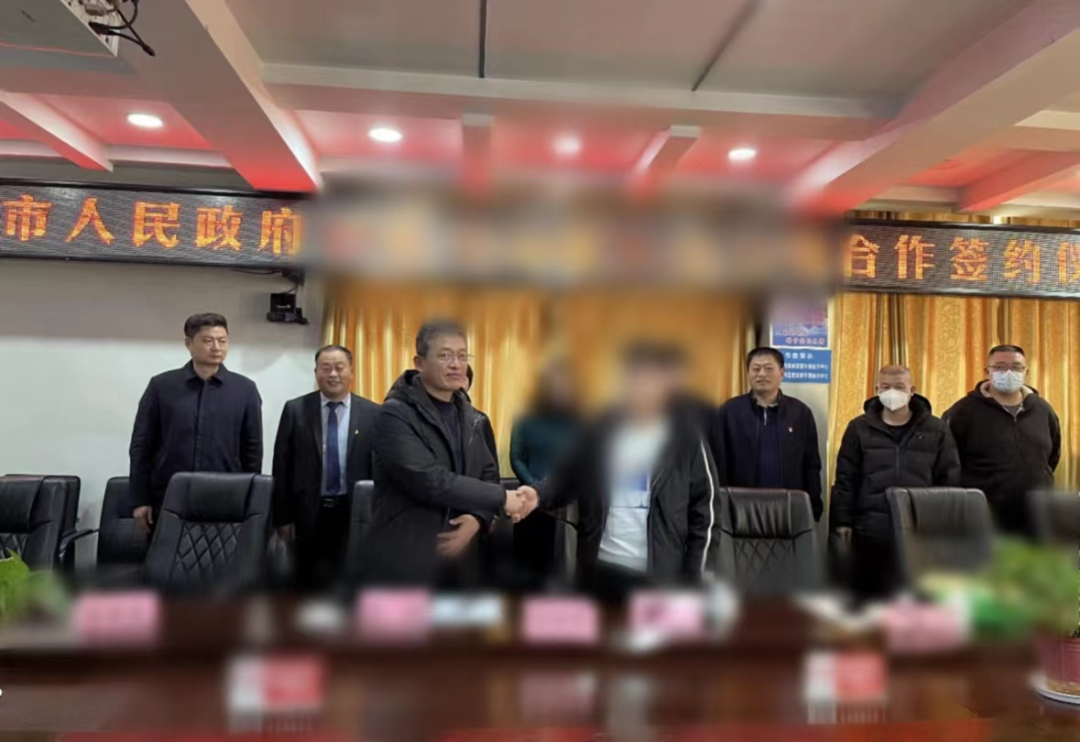 年前喜訊頻傳！僅4個(gè)月，集團(tuán)推動(dòng)手機(jī)屏幕+汽車車機(jī)總成生產(chǎn)投資選址項(xiàng)目落戶河南鄧州