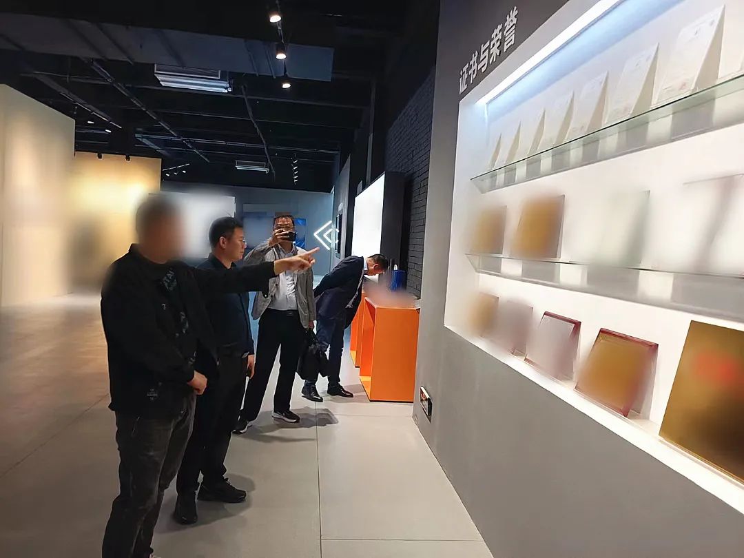 主要合作商有京東方、華為！湖北某地方政府實(shí)地對接高精密配件加工投資選址項目