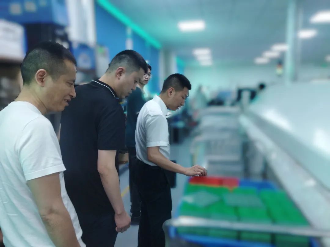 小米、華為等知名企業(yè)合作伙伴！四川某地方政府實地對接高品質(zhì)智能電子設(shè)備生產(chǎn)投資選址項目
