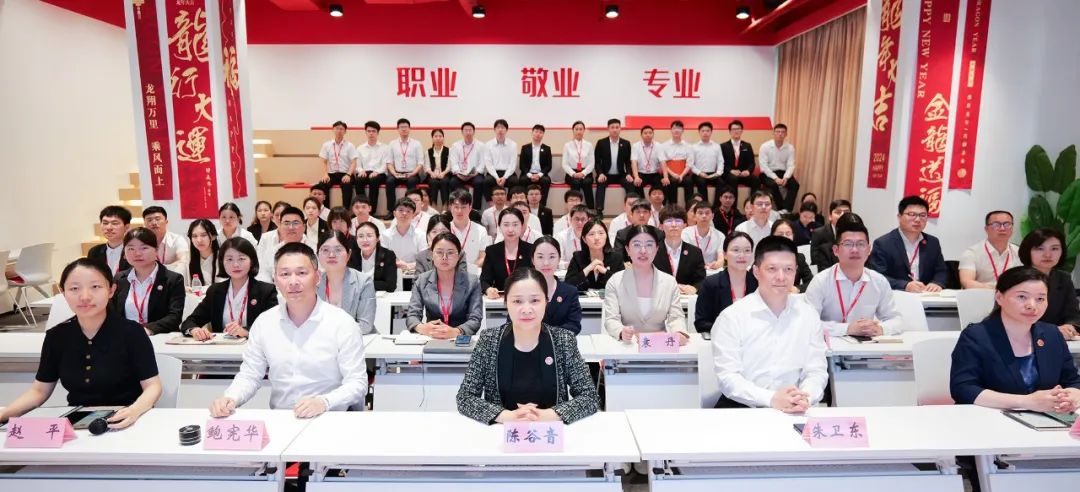 項目開發(fā)快馬加鞭，招商引資滿弦拉弓！5月中旬，集團共39個優(yōu)質投資選址項目通過評估