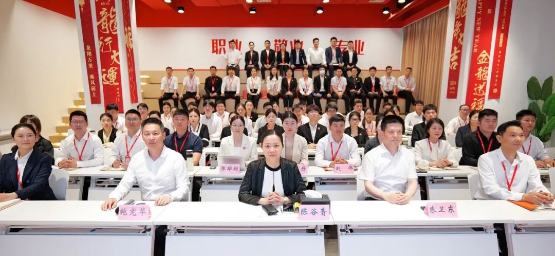 抓龍頭，鑄鏈條，強(qiáng)招商！5月下旬，集團(tuán)共39個(gè)優(yōu)質(zhì)投資選址項(xiàng)目通過評(píng)估