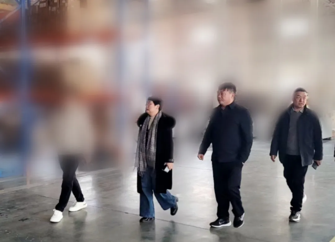 產品線十分豐富，國內擁有多處成熟基地！河南某地方政府實地對接高端運動服飾擴建投資選址項目
