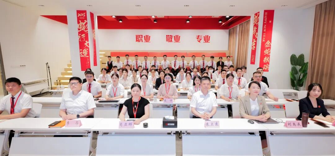 深耕政府需求，深耕產(chǎn)業(yè)發(fā)展、深耕企業(yè)布局！9月上旬，集團(tuán)共29個(gè)優(yōu)質(zhì)投資選址項(xiàng)目通過評(píng)估